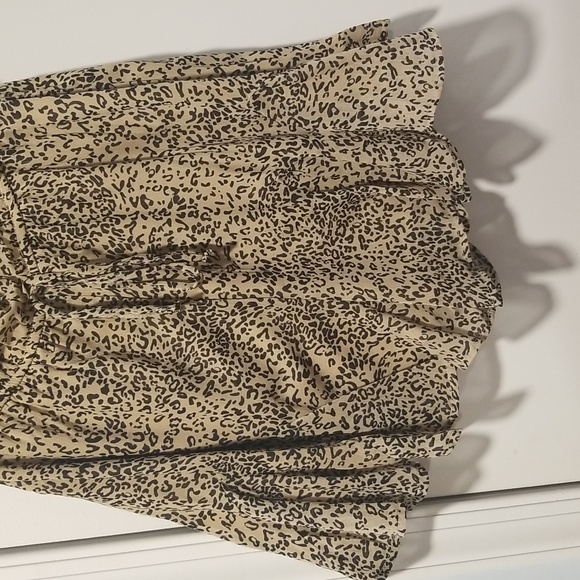 Francesca's Leopard Print Romper - Picture 4 of 9